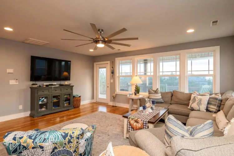 Beach 45 by Oak Island Accommodations