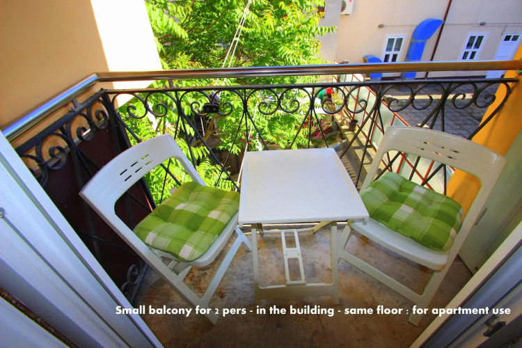 Top Center Apartment