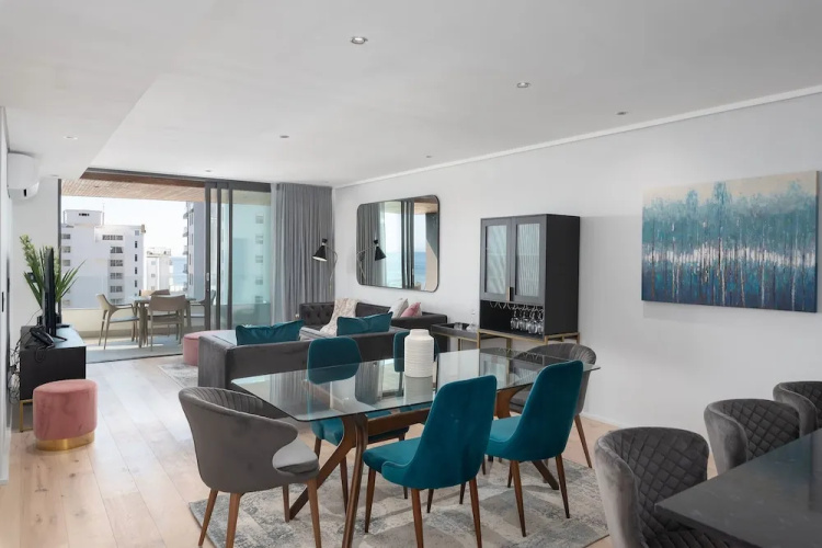 Cosmopolitan Luxury Serviced Apartments