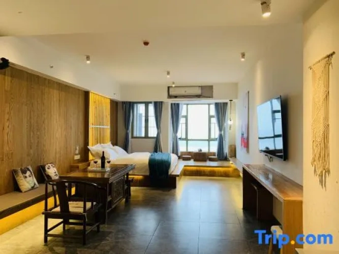 3 Bedrooms Standard room with river view