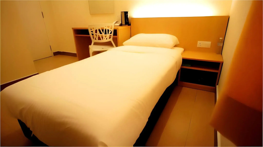 Merlin Hotel