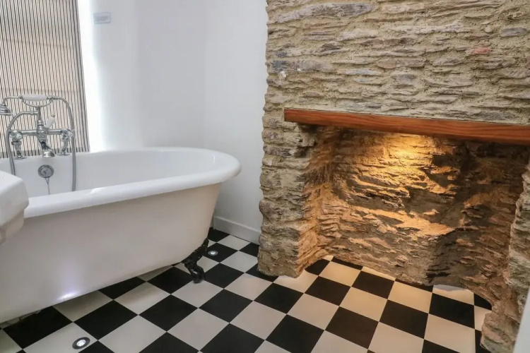 1 Bailey's Cottage