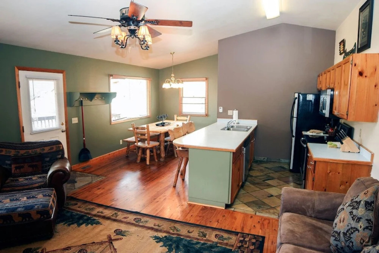 Lazy R Cottages: 14