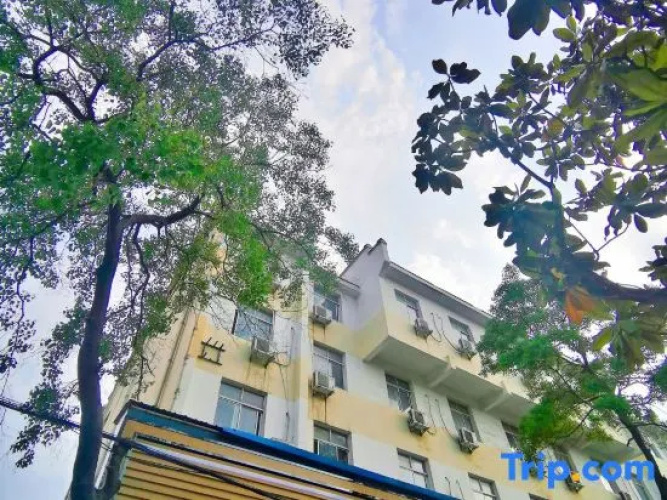 Pebble Motel Cloud Hotel (Chaohu Wanda Plaza)