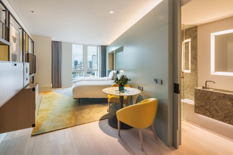 Twin room