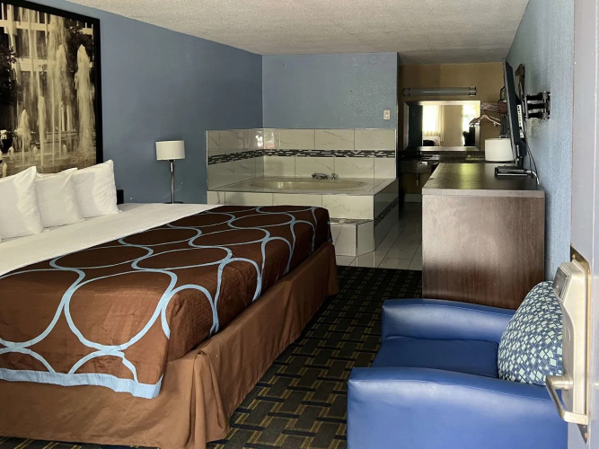 Downtown Inn & Studio Suites