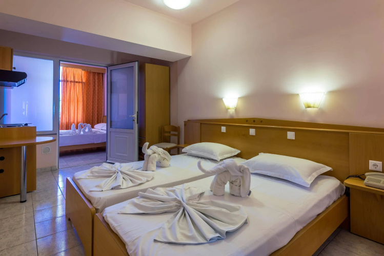 ILIOS APARTHOTEL(Tigaki)