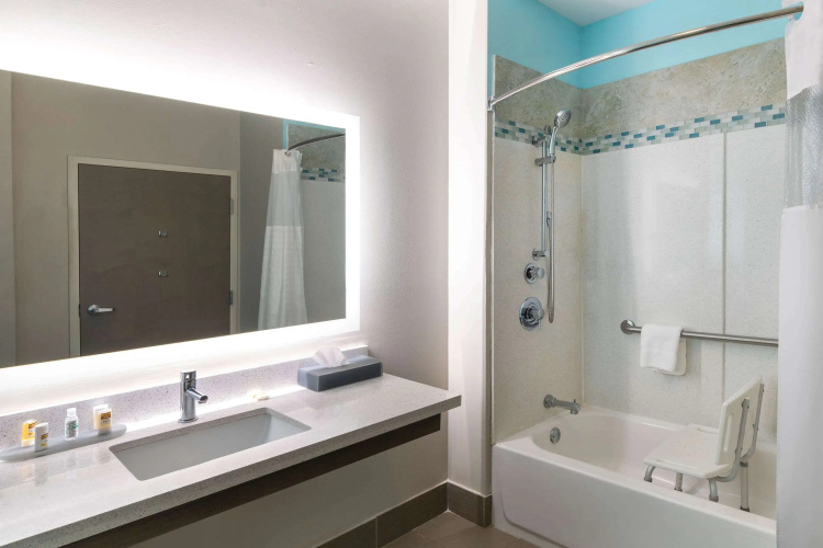 La Quinta Inn & Suites by Wyndham Forsyth