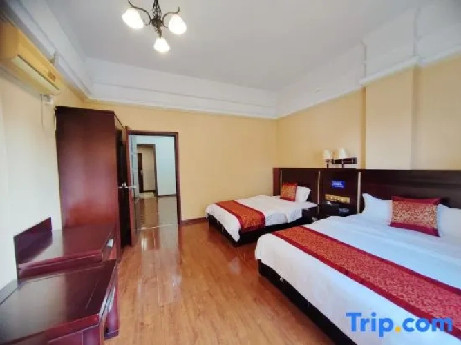 Triple Suite