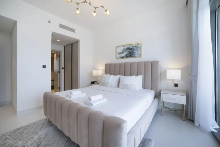 2BR Emaar Beachfront Full Sea Skyline Views