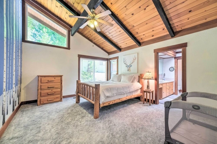 5 Bedrooms Cottage