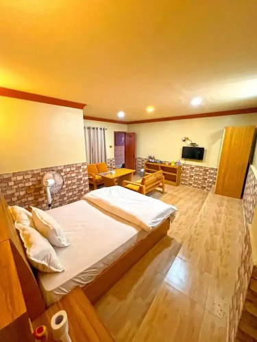 Hotel Om