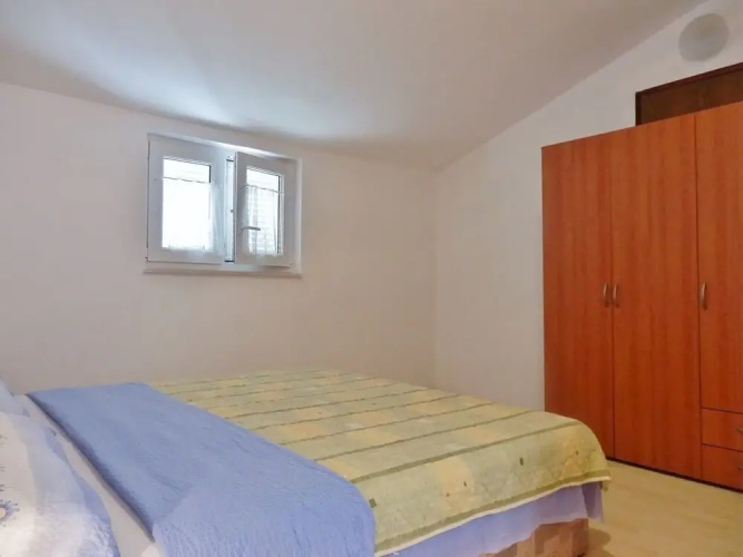 Makic - With Parking - A6