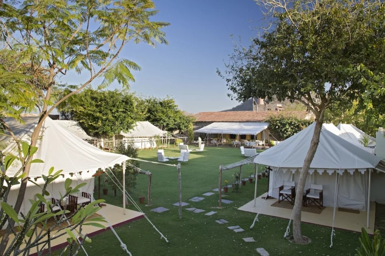 1 Bedroom Tent with garden view