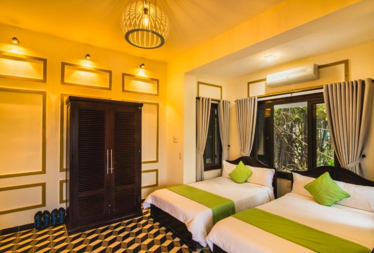 Standard Family room with balcony