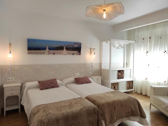 2 Bedrooms Apartment