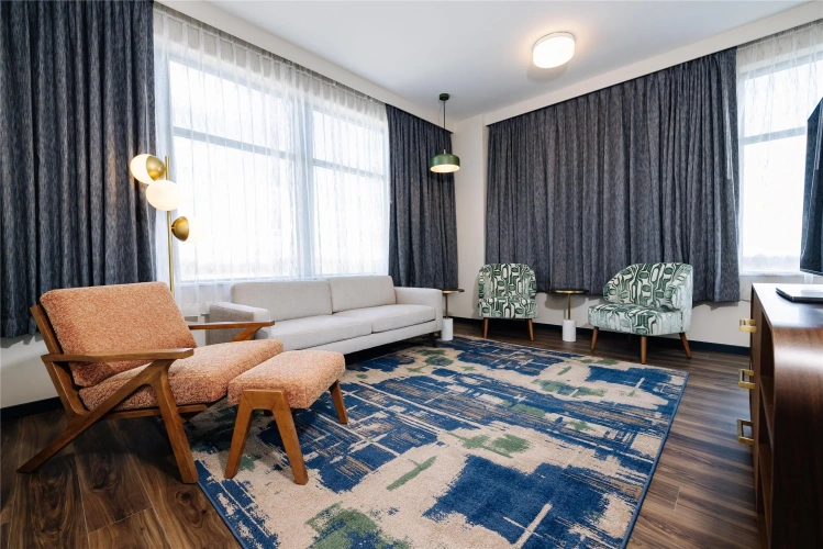 1 Bedroom Suite