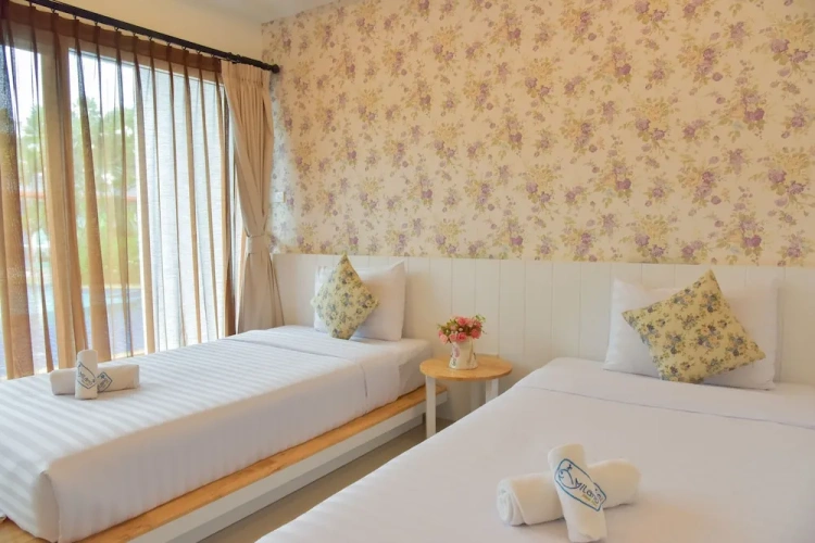 1 Bedroom Superior room with balcony and with view