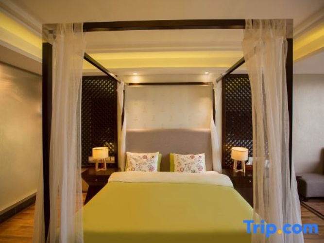 Deluxe Double room with lake view