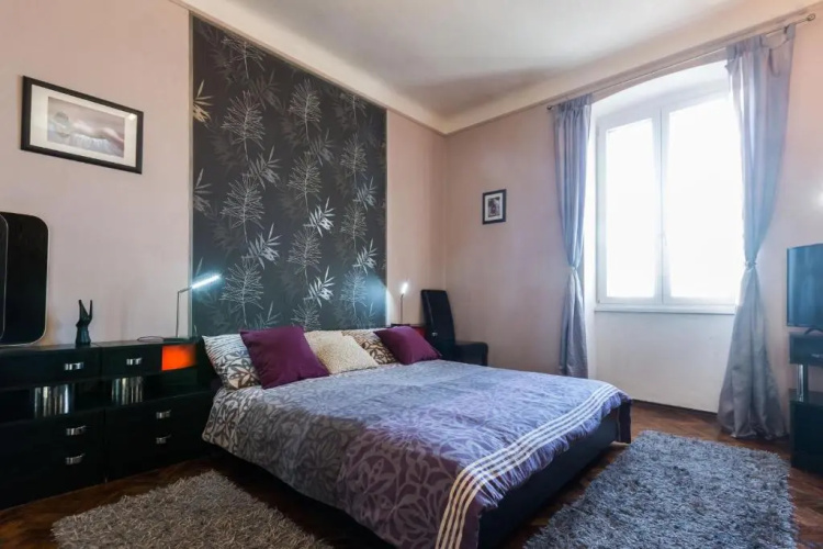 Bristol lux 3BR apartment with view
