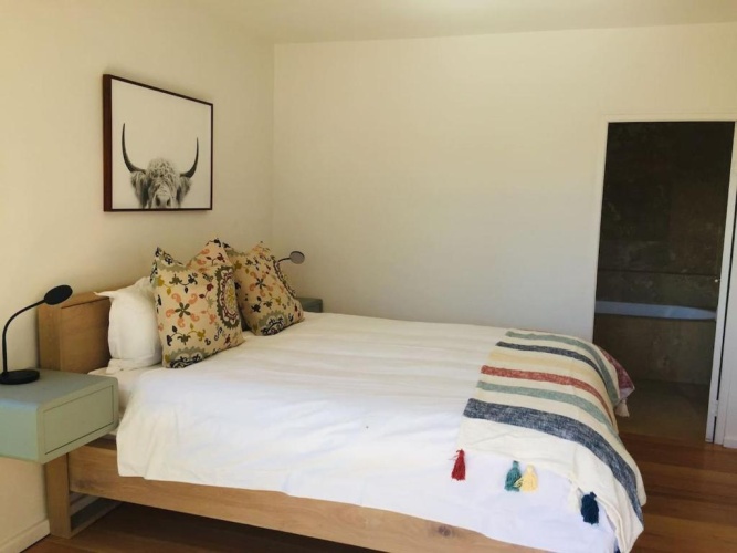 3 Bedrooms Cottage