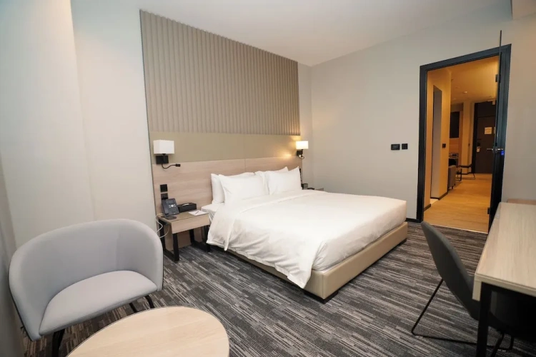 1 Bedroom Deluxe Apartment