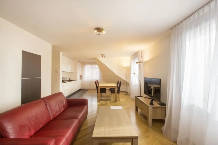 Grand Apartment