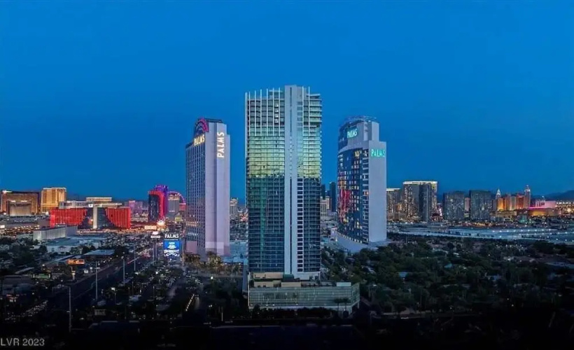Luxurious Studio Balcony Access 26319