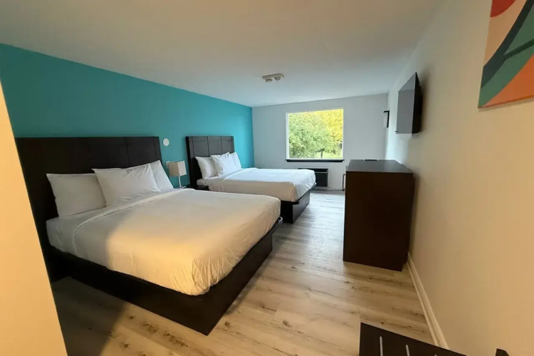 Howard Johnson By Wyndham Brampton