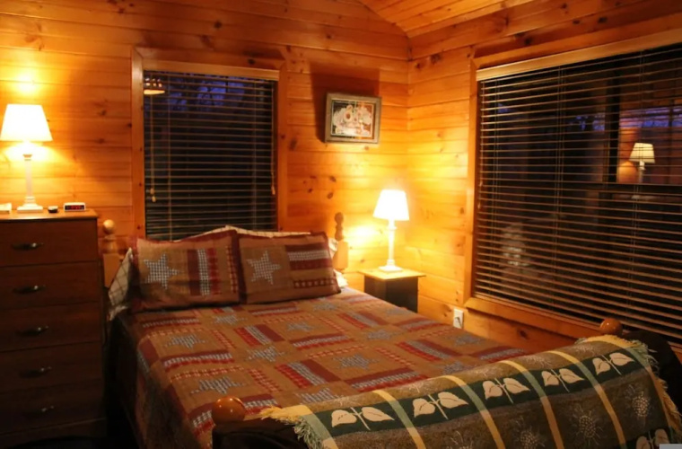 Romantic Honeymooner Hot Tub Jacuzzi Swing FP