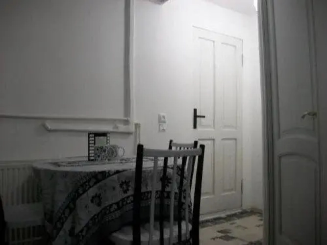 Guest House White Rooms