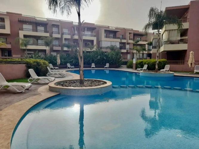 2 Bedrooms Apartment