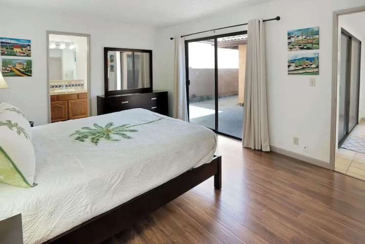 Secluded 3 BDR Home Steps to Beach