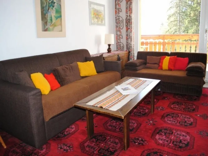 2 Bedrooms Apartment