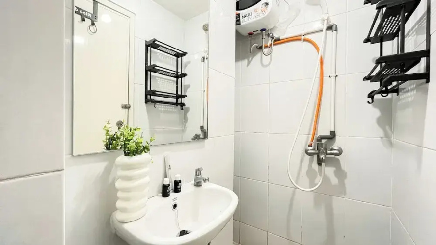 Modern Basic Studio At Tokyo Riverside Pik 2 Apartment