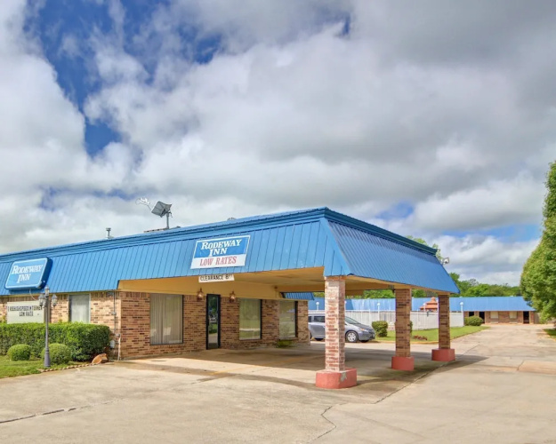 Rodeway Inn - Gainesville, TX
