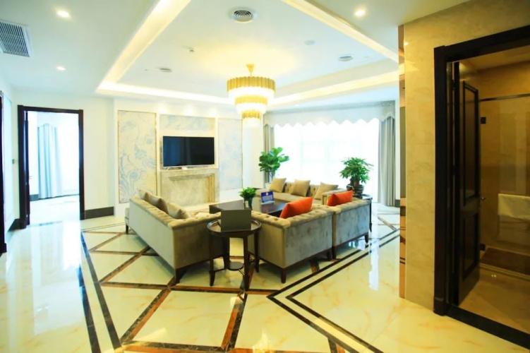 Liangchen Meijing Hotel