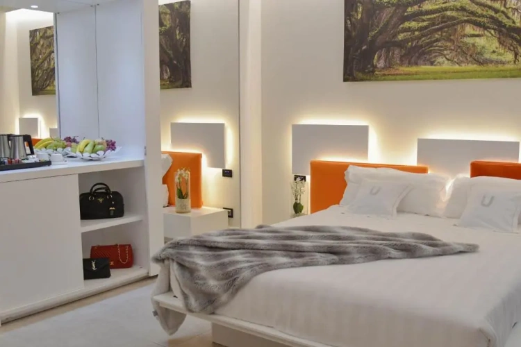Suite with balcony