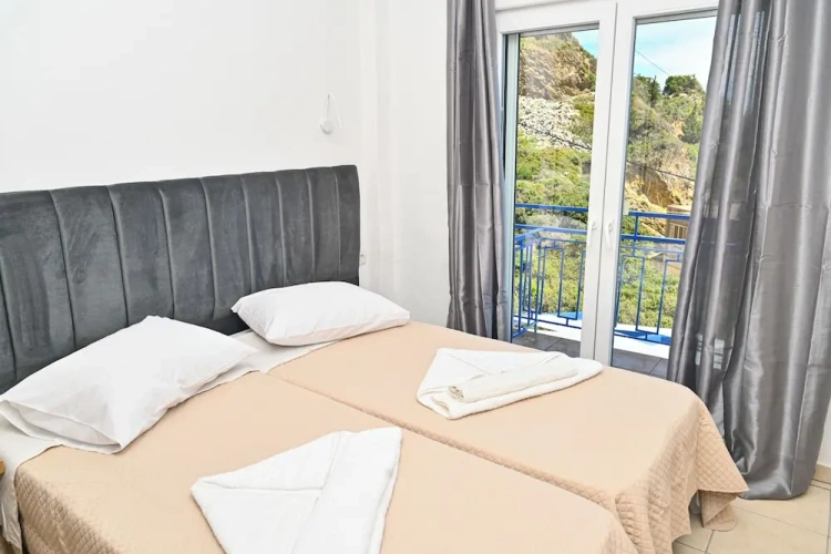 Standard Double room with mountain view