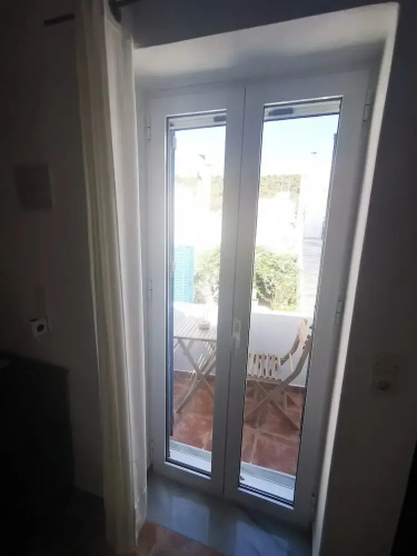 Authentic White House in Paros Lefkes