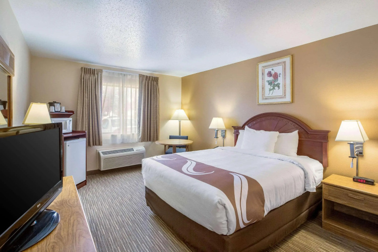 Quality Inn - Storm Lake