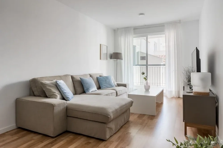 Apartment with balcony