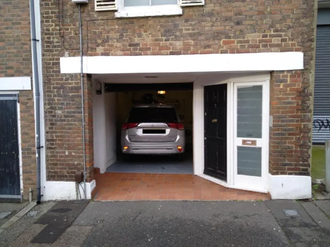 3 Bedrooms Double Apartment