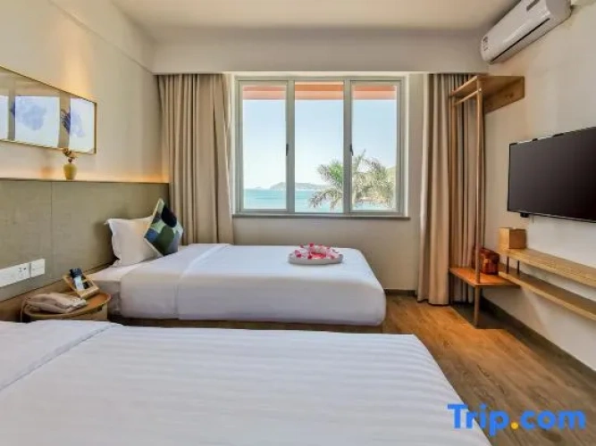 Standard Twin room with sea view