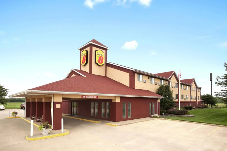Super 8 Salem