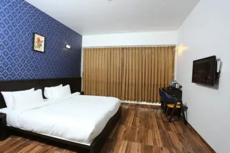 Silver Leaf By OYO Rooms