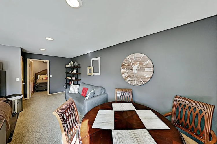 14B Larson Lane Home