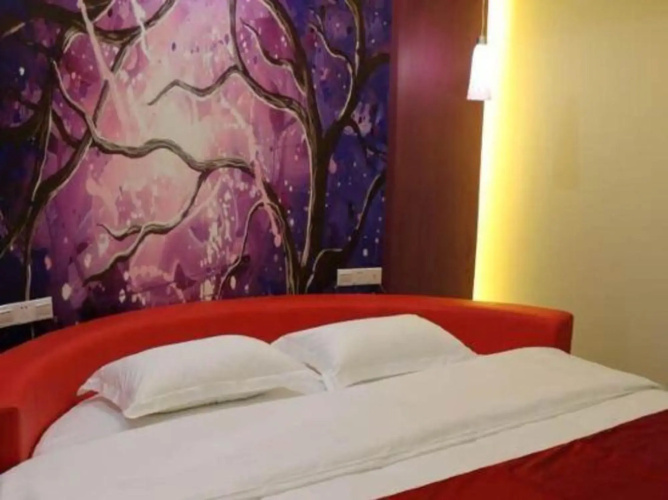 Lubinghua Express Hotel