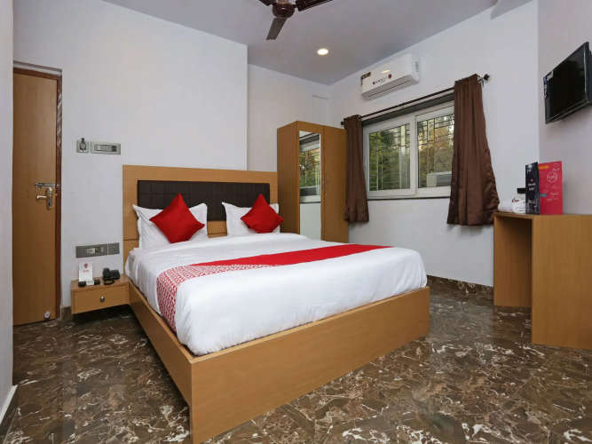 Krishna Guest House by OYO
