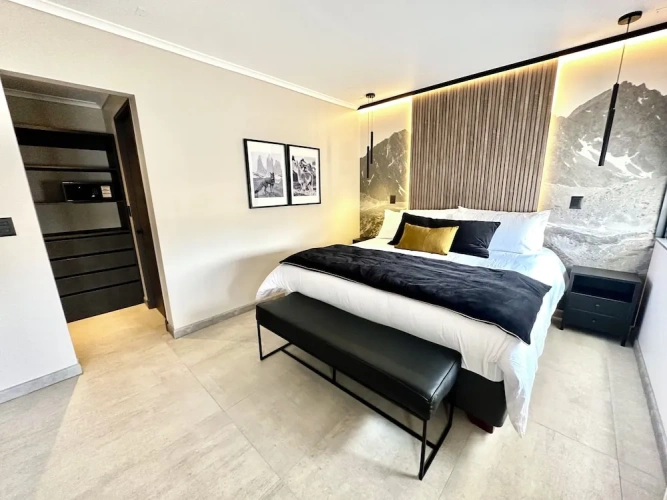 Deluxe Double room with city view